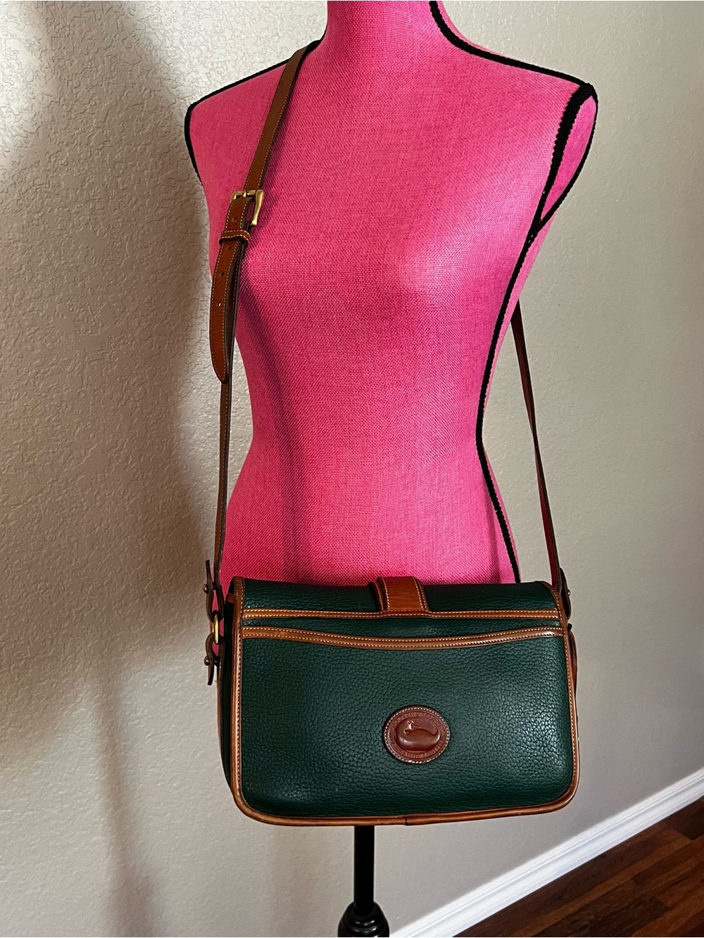 Dooney & Bourke Green All Weather Leather Vintage Crossbody Bag - Picture 5 of 12